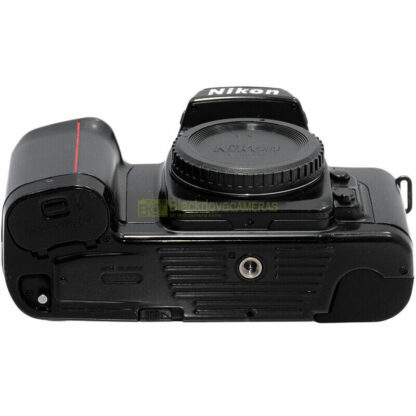 Nikon F601 fotocamera reflex autofocus a pellicola usata. F-601 black body. - immagine 6