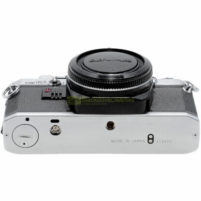 Olympus OM10 body silver. Fotocamera reflex automatica a pellicola OM-10 argento - immagine 6